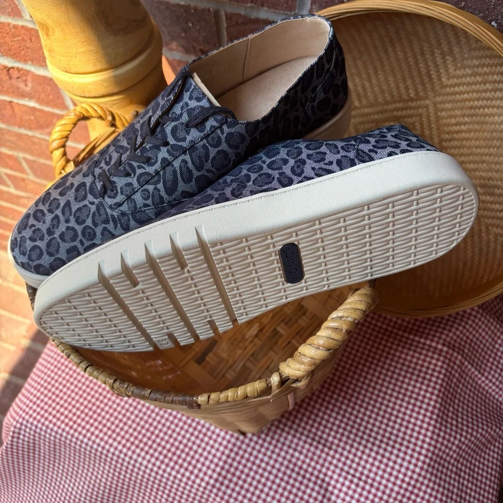 New Vionic Denim Textile Leopard Callie Slip On Loafers 1” Cream Soles Size 10